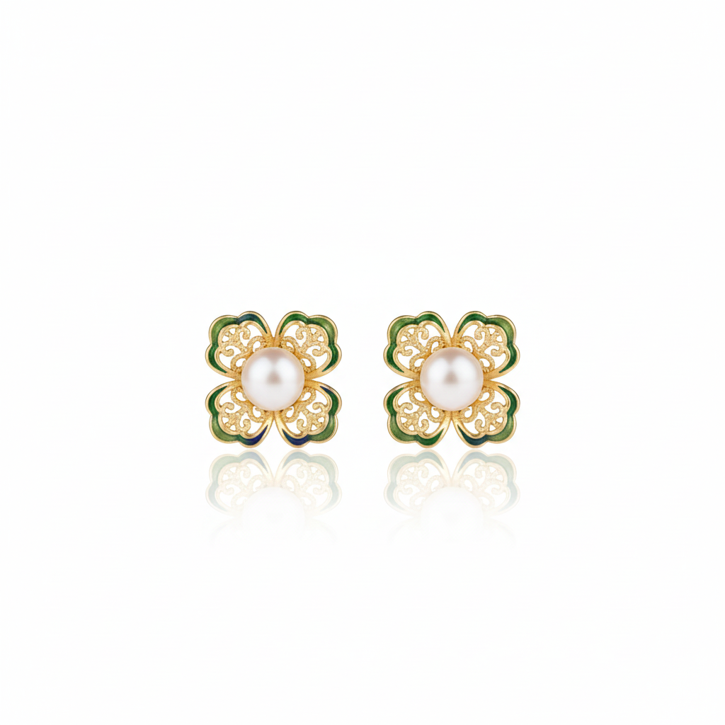 Clover Pearl Stud Earrings