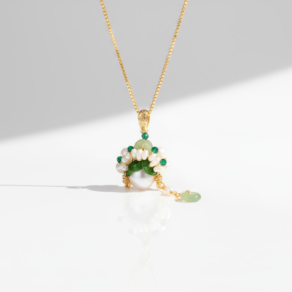 Qingyi Peking Opera Freshwater Pearl Necklace