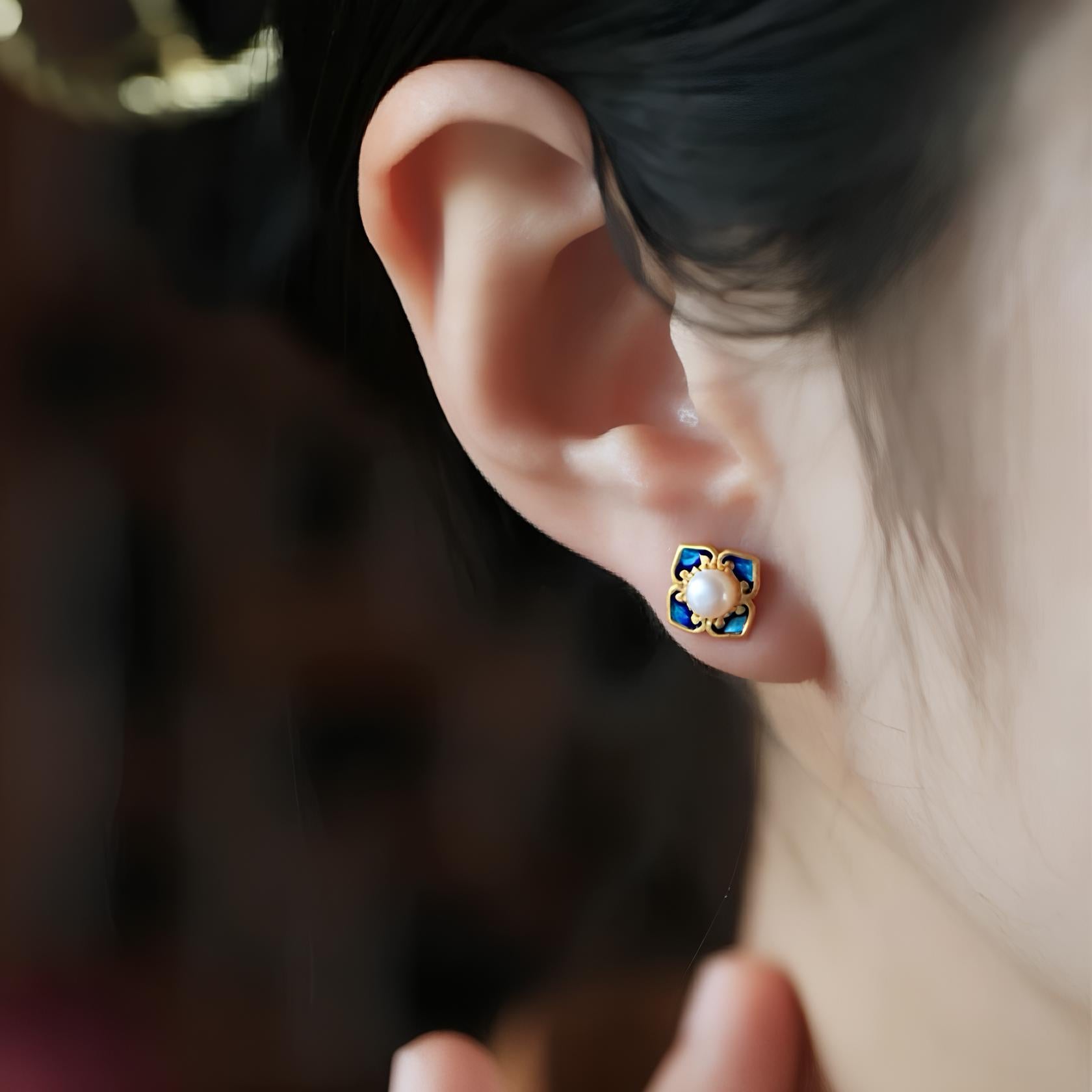 Imperial Emblem Pearl Stud Earrings