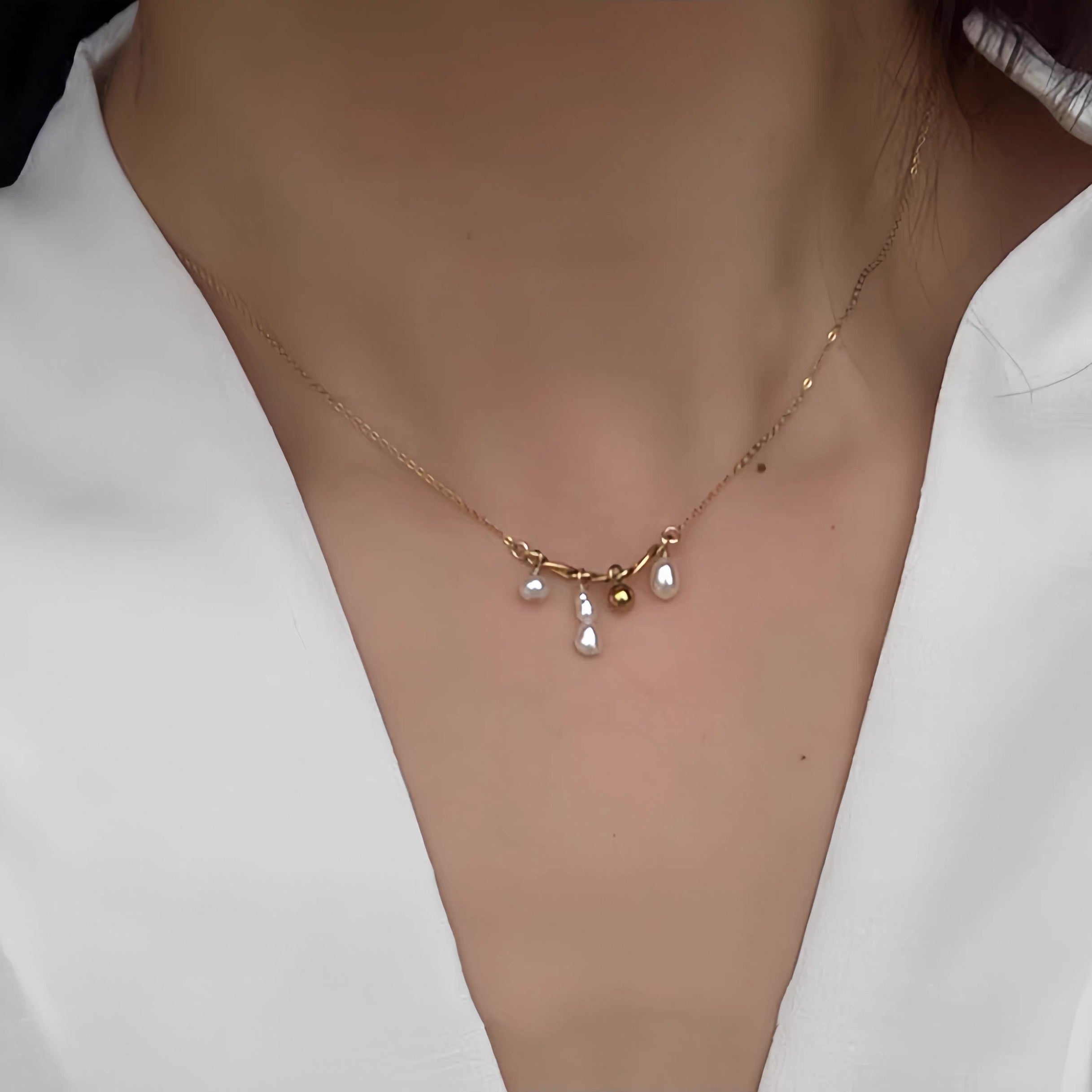 Raindrop Waltz – Baroque Pearl Charm Necklace